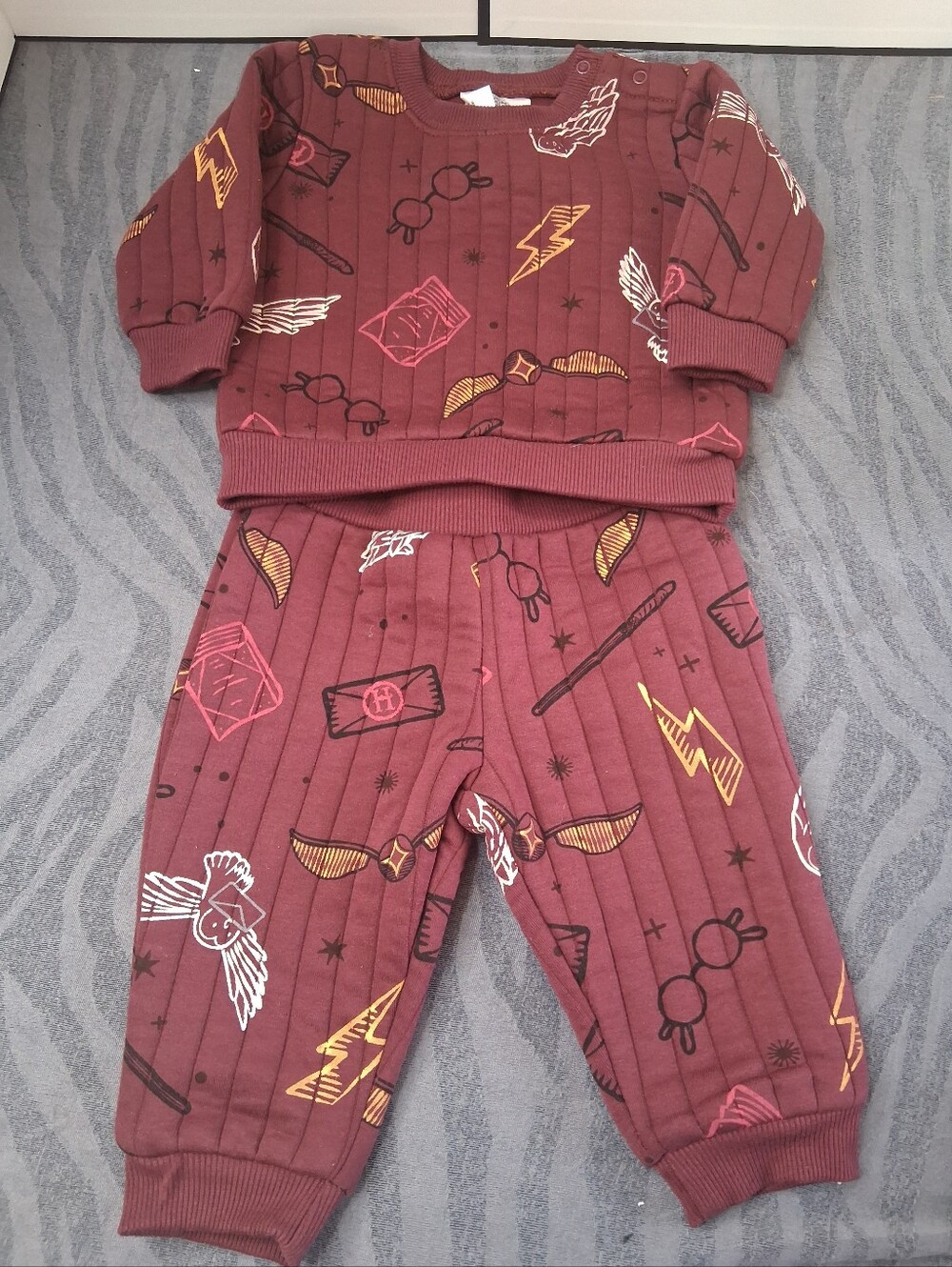 Kids Two-Piece Sweatshirt & Sweatpants Set - Rust with Magical Print 3/6m